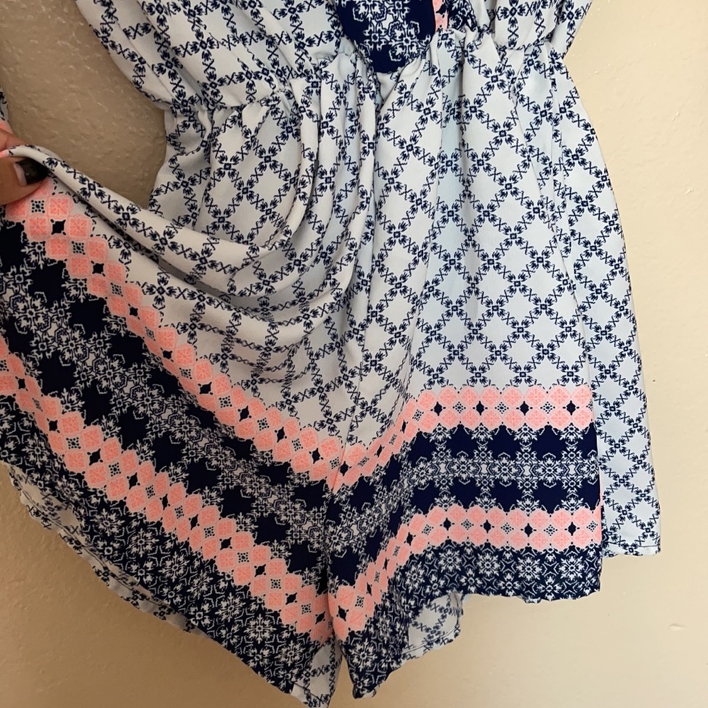 Romper - Picture 2 of 5